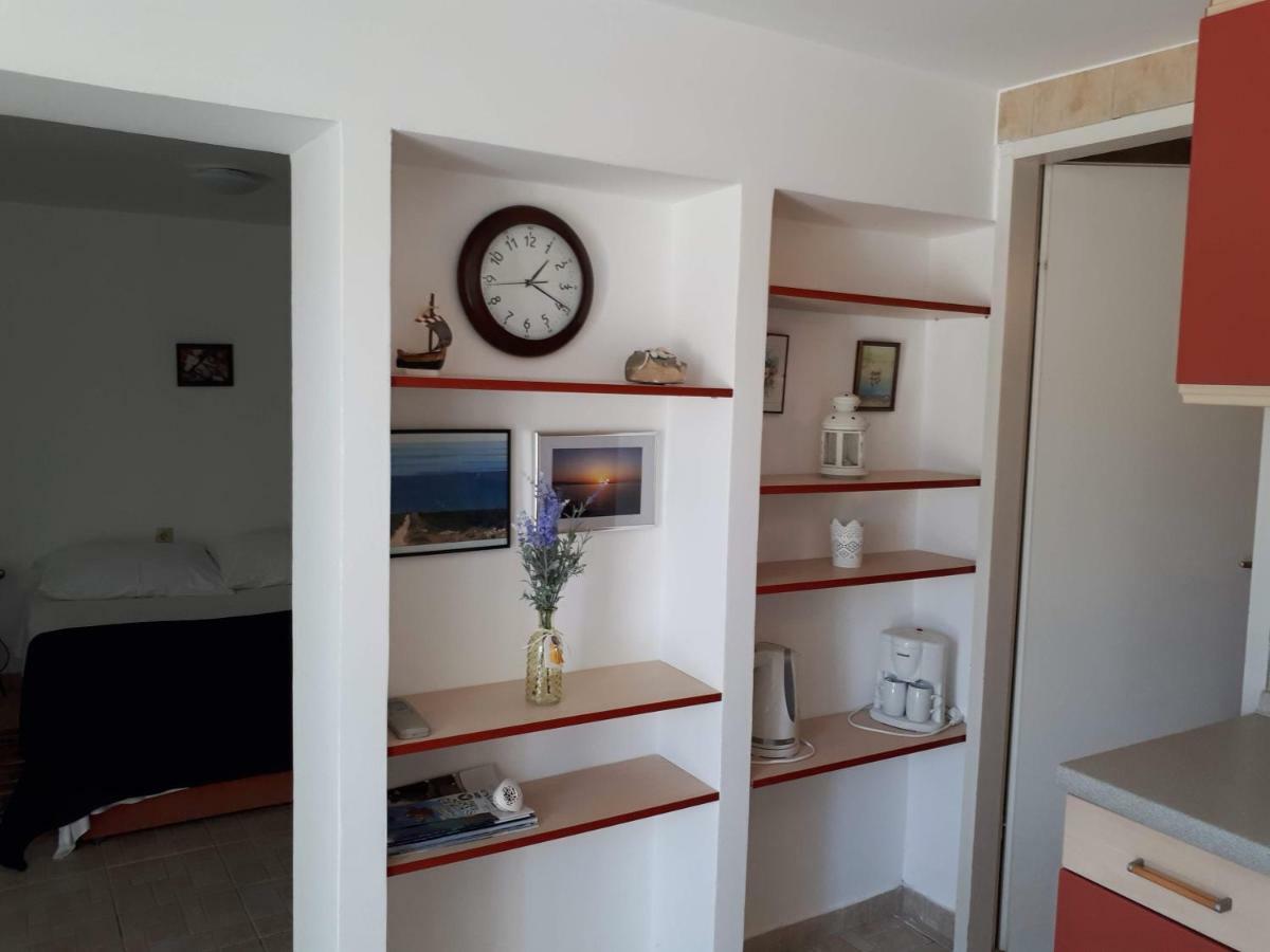 Apartments Marzic Pag Town Exterior photo